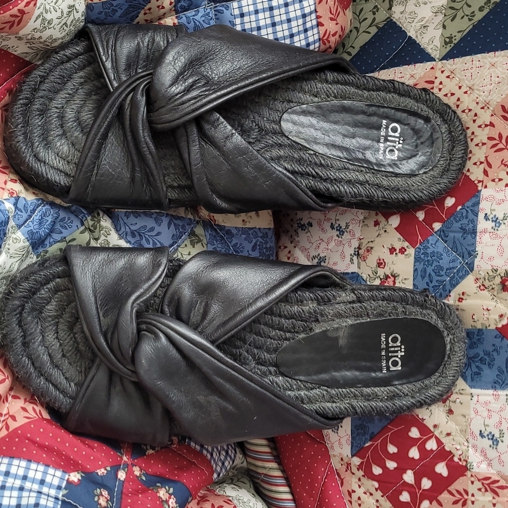Women's Black Slide Sandals